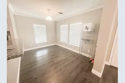 113 Varsity Drive, Huntsville, TX 77340 - Photo 5