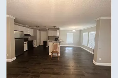 113 Varsity Drive, Huntsville, TX 77340 - Photo 3