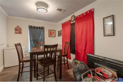 113 Varsity Drive, Huntsville, TX 77340 - Photo 9