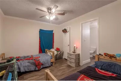 113 Varsity Drive, Huntsville, TX 77340 - Photo 17