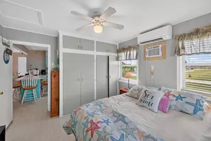 975 Holiday Dr, Crystal Beach, TX 77650 - Photo 19