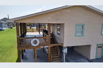 975 Holiday Drive, Crystal Beach, TX 77650 - Photo 37