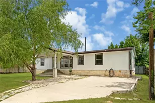 9623 Meadowvine Dr, Houston, TX 77044 - Photo 1