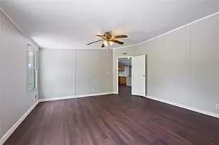 9623 Meadowvine Dr, Houston, TX 77044 - Photo 21