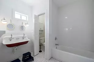 1718 Ave N, Galveston, TX 77550 - Photo 37