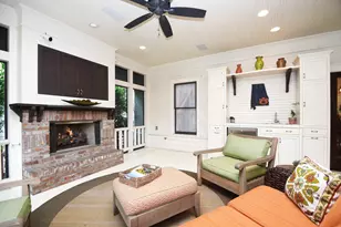 209 E Woodland St, Houston, TX 77009 - Photo 33
