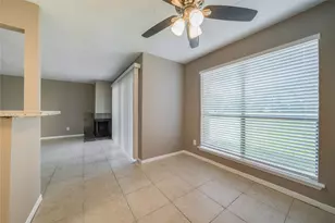 8481 Sands Point Dr, Houston, TX 77036 - Photo 11