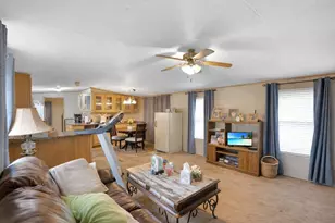 10959 Newton Cir, Conroe, TX 77303 - Photo 9