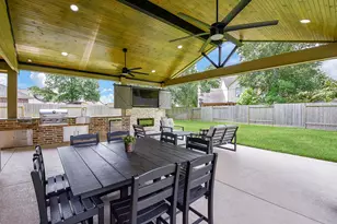143 Hollow Terrace Ct, Tomball, TX 77375 - Photo 1