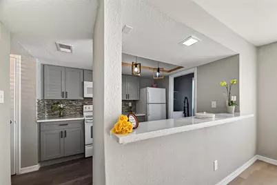 781 Country Place Drive #2054, Houston, TX 77079 - Photo 17