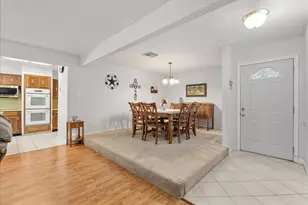 15718 Brookford Dr, Houston, TX 77059 - Photo 3