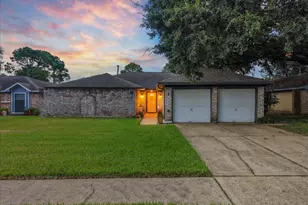 15718 Brookford Dr, Houston, TX 77059 - Photo 1