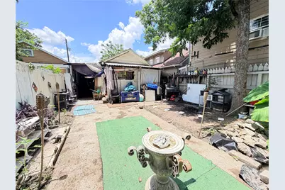 7037 Avenue L, Houston, TX 77011 - Photo 9