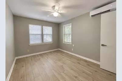 2409 Bastrop #3, Houston, TX 77004 - Photo 9