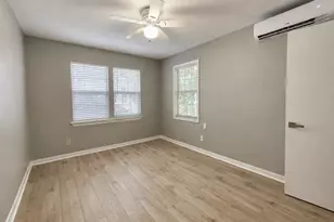 2409 Bastrop, Houston, TX 77004 - Photo 9
