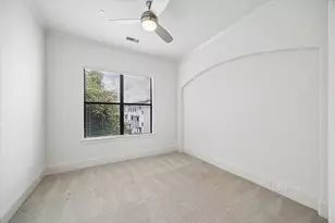 1059 W 16th St, Houston, TX 77008 - Photo 23