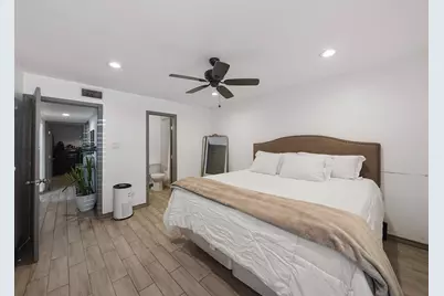 9616 Long Point Road #47, Houston, TX 77055 - Photo 13