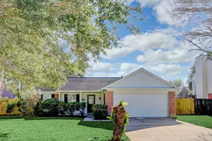 5106 Spring Cir Dr, Pearland, TX 77584 - Photo 1