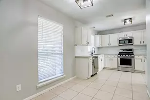 5106 Spring Cir Dr, Pearland, TX 77584 - Photo 7