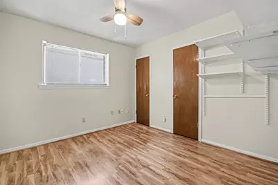 10323 Kirkwren Drive, Houston, TX 77089 - Photo 13
