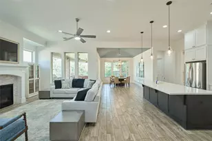 82 N Braided Branch Dr, The Woodlands, TX 77385 - Photo 17