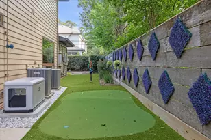 863 W 42nd St, Houston, TX 77018 - Photo 39