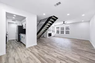 5532 Beverly Hill St, Houston, TX 77056 - Photo 5