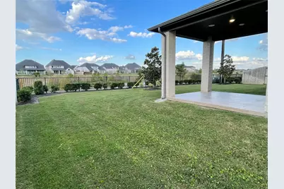 31518 Bramble Hollow Court, Fulshear, TX 77441 - Photo 17
