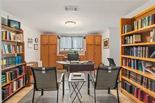 2513 Broadmoor Dr, Bryan, TX 77802 - Photo 5