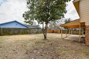 15415 Lindita Dr, Houston, TX 77083 - Photo 29