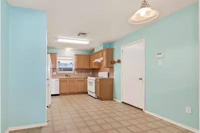 11034 Knobbley Oak Court, Houston, TX 77065 - Photo 13