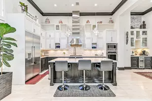 503 W Clay St, Houston, TX 77019 - Photo 9