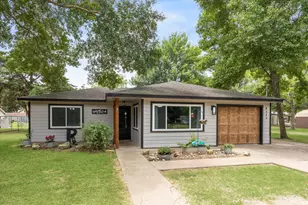 6111 Dubose St, Wallis, TX 77485 - Photo 3