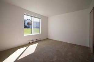 1001 NE Briarcreek Way, Hillsboro, OR 97006 - Photo 11