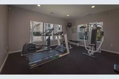 1001 NE Briarcreek Way, Hillsboro, OR 97006 - Photo 9