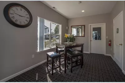 1001 NE Briarcreek Way, Hillsboro, OR 97006 - Photo 11