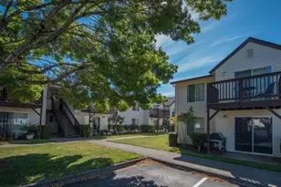 1001 NE Briarcreek Way, Hillsboro, OR 97006 - Photo 17