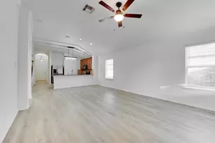 2410 Lakecrest Town Dr, Katy, TX 77493 - Photo 11