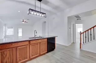 2410 Lakecrest Town Dr, Katy, TX 77493 - Photo 9