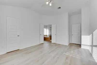2410 Lakecrest Town Drive, Katy, TX 77493 - Photo 17