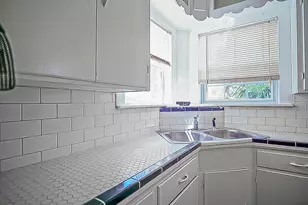 5218 Ave P, Galveston, TX 77551 - Photo 9