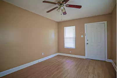 5218 Avenue P #4, Galveston, TX 77551 - Photo 3