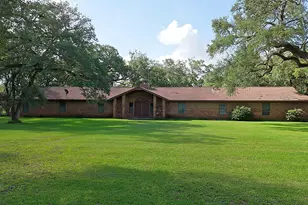 406 Wilson Creek, Bay City, TX 77440 - Photo 5