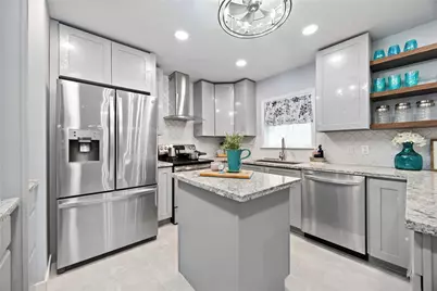 1115 25th Avenue N, Texas City, TX 77590 - Photo 11