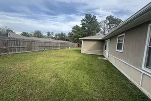 8723 Valley Meadow Dr, Houston, TX 77078 - Photo 17