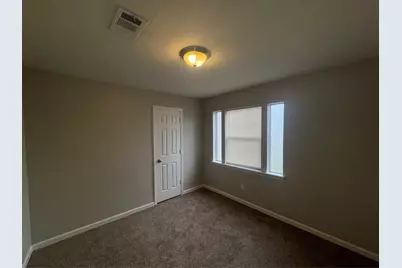 8723 Valley Meadow Drive, Houston, TX 77078 - Photo 11