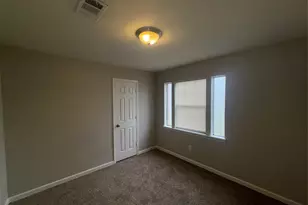 8723 Valley Meadow Dr, Houston, TX 77078 - Photo 11