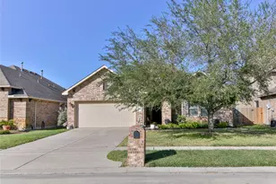 814 Fairway Dr, La Porte, TX 77571 - Photo 1