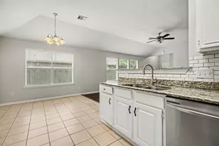 4811 Hawthorne St, Pasadena, TX 77586 - Photo 9