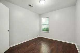 4811 Hawthorne St, Pasadena, TX 77586 - Photo 13